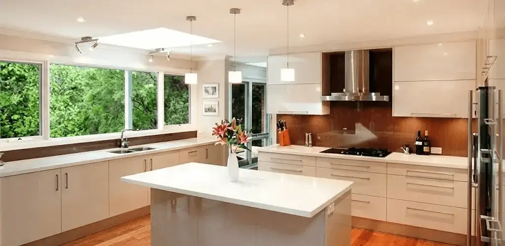 Kitchen cabinet refacing and remodel results in a modern kitchen in Provo, UT